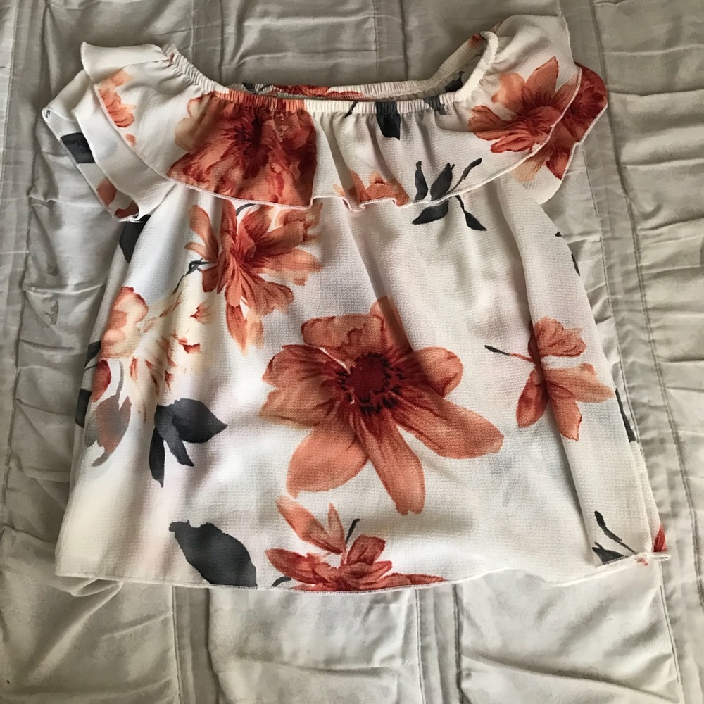 Under shoulder Flower blouse